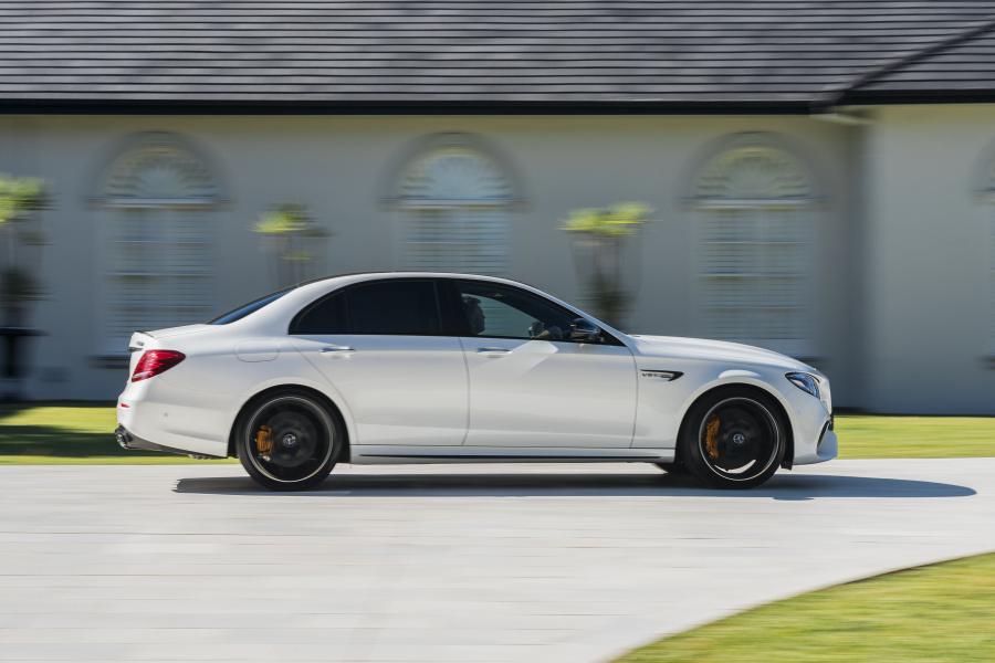  Mercedes-AMG E63 S 4Matic+ 2017 года  (AU) (фото 35 из 40)
